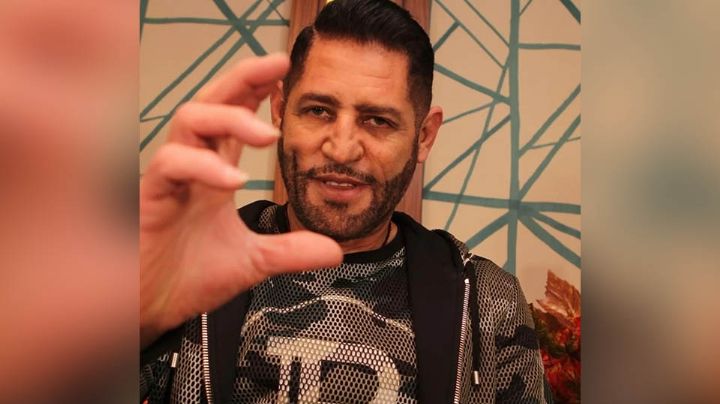 Pancho Barraza sufre aparatoso accidente en Mazatlán; su auto quedó destruido