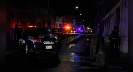 En pleno centro de Orizaba y en presencia de transeúntes, gatilleros ultiman a tiros a un hombre