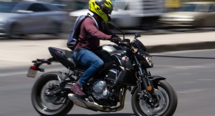 Ladrón intenta vender moto robada a su propio dueño por Facebook, oficiales de CDMX lo detienen