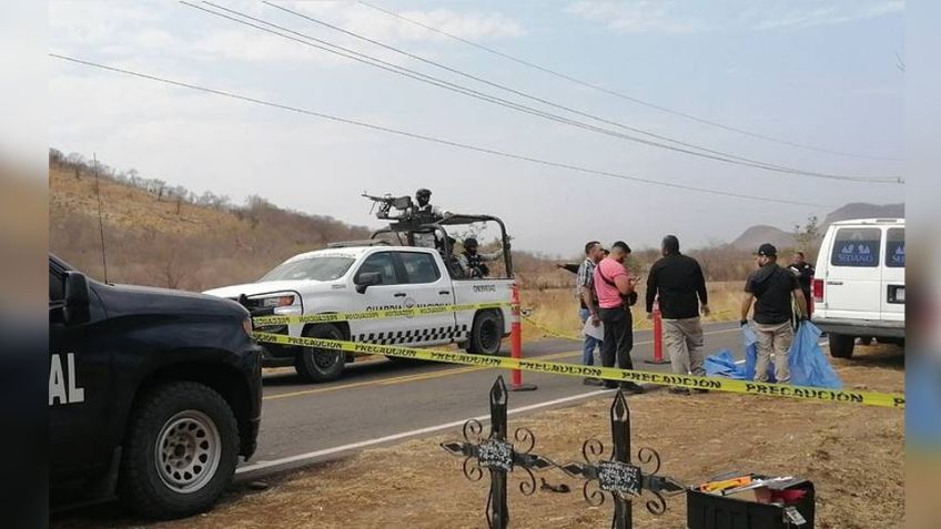 Localizan un 'encobijado' en carretera de Mocorito a Badiraguato; era un chofer de Culiacán