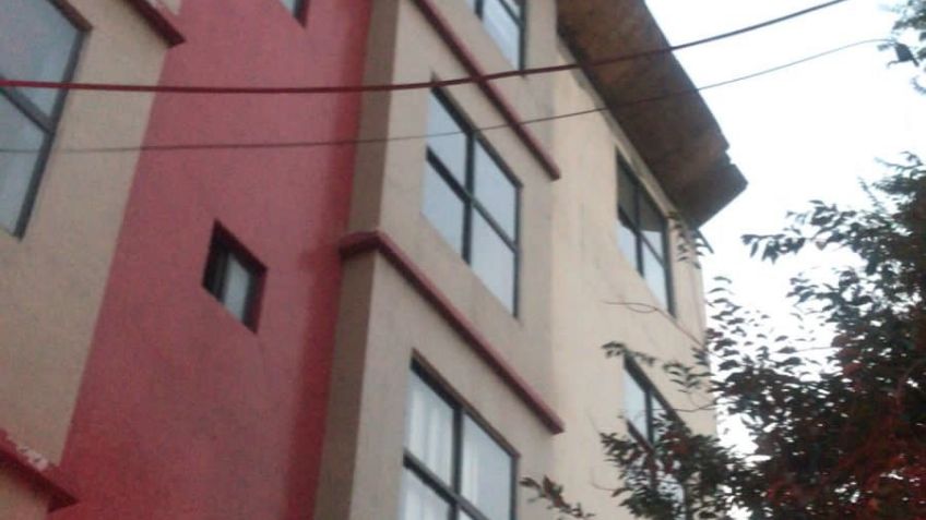 Tragedia en el PT: Tabla de 80 kilos cae de andamio y golpea en la cabeza a abuelito de 60 años