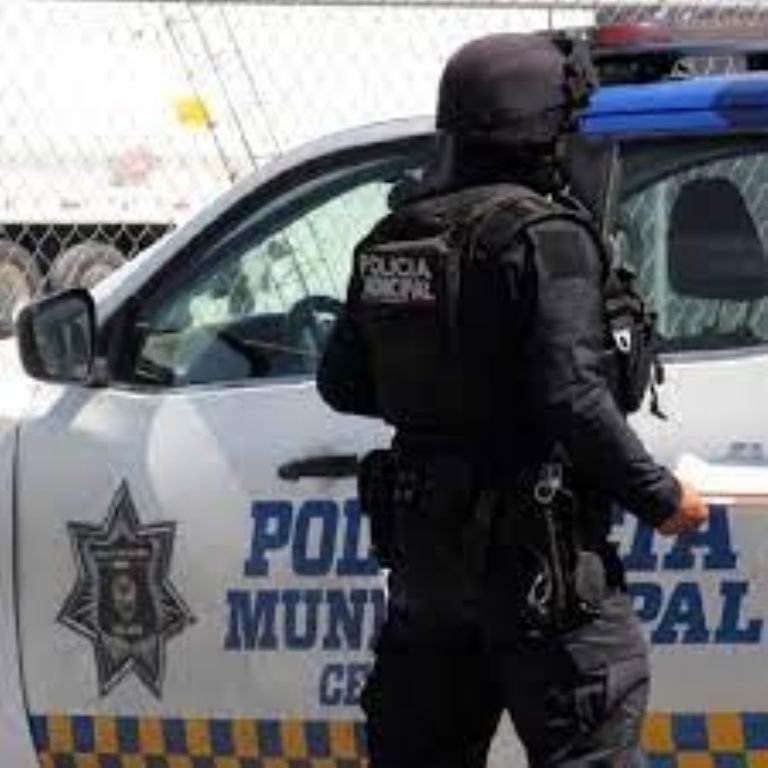 Autoridades se movilizan por asesinato de policía en Celaya. Foto: Twitter