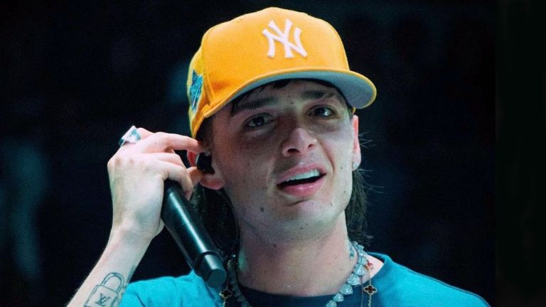 Lyn May asegura que a Peso Pluma ya se le subió la fama