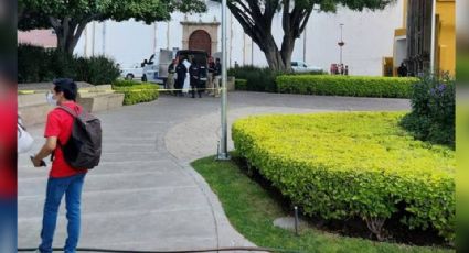 Misterioso final: Hombre es encontrado muerto dentro de la jardinera de una plaza en Guanajuato