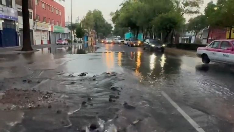 Fuga de agua en Marina Nacional