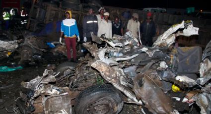 Tragedia en Kenia: Chofer de un camión pierde el control y causa una fuerte carambola; mueren 52