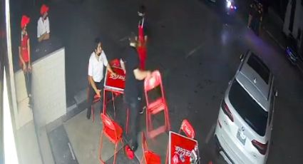 FUERTE VIDEO: Denuncian a taquería en Monterrey por golpear a un empleado sin motivo aparente