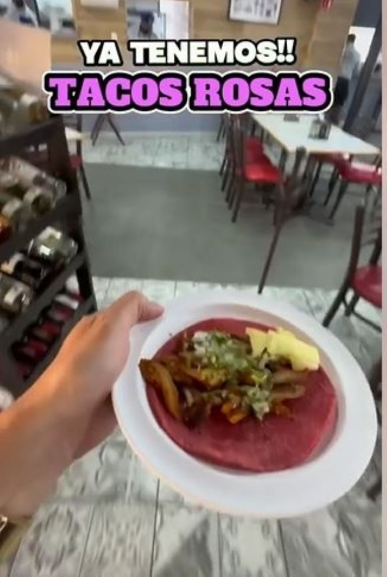 Tacos de Barbie en CDMX