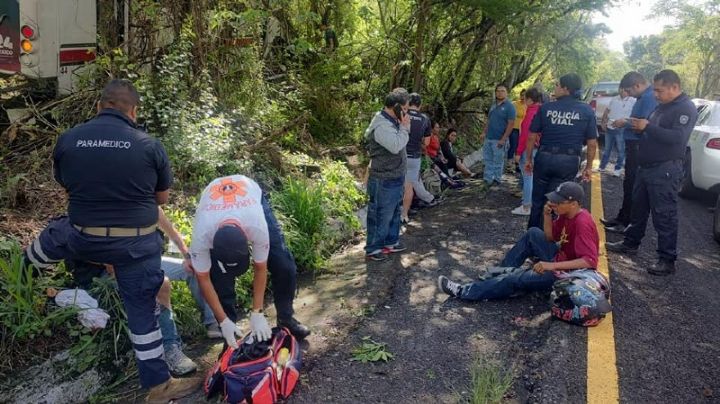 Fuertes imágenes: Fatídico accidente vial deja al menos a 11 lesionados en la Cuernavaca-Cuautla