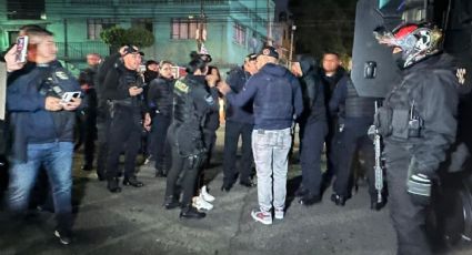 Policías de CDMX rescatan a hombre de ser linchado en Álvaro Obregón: asaltó con cuchillo a una mujer