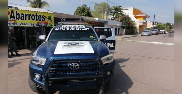 Autoridades llegan al sitio