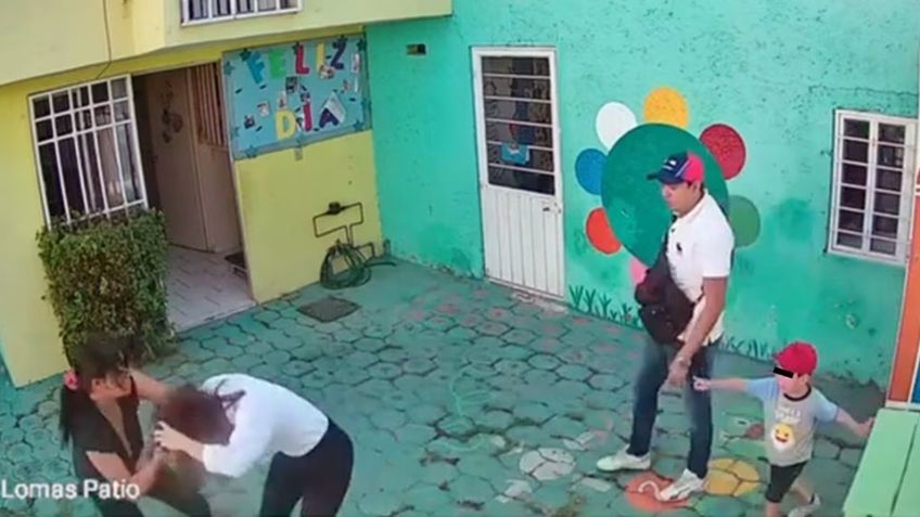 VIDEO: Entregan al DIF a hijo de padres que agredieron a maestra en jardín de niños de Edomex