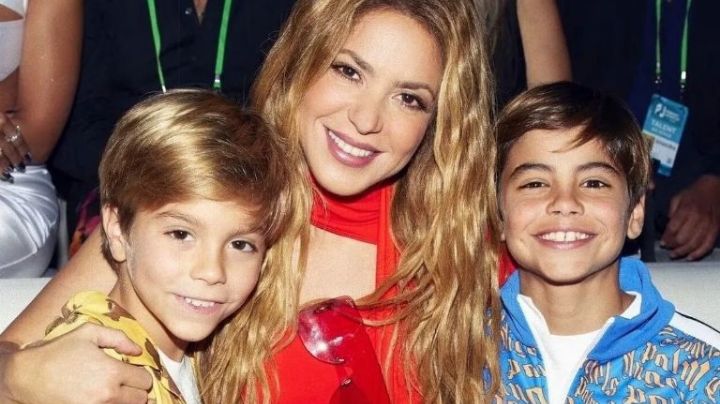 ¡Imparable! Shakira conquista los Premios Juventud; acompañada de sus hijos, dedica emotivo mensaje