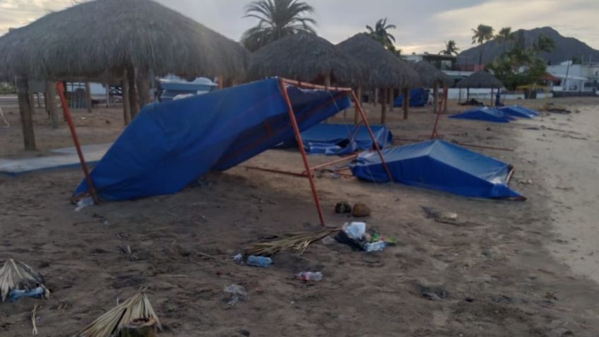 FOTOS: Playa Miramar en Guaymas, una de las más 'sacudidas' por la tormenta de arena en Sonora
