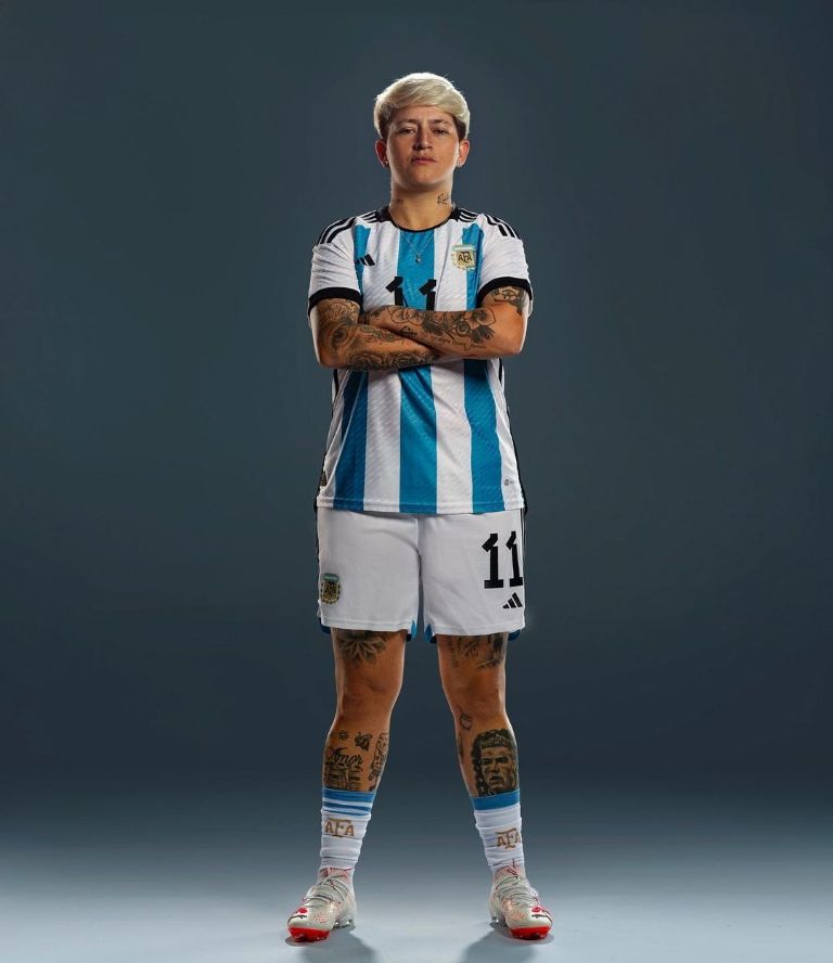 Tunden a jugadora de Argentina Yamila Rodríguez por tatuaje de Cristiano y la tachan de 'anti Messi'