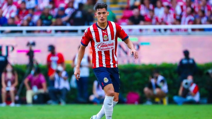 ¿Chiquete Orozco sí se va a Europa? Desde Chivas se pronuncian ante los rumores sobre el defensa