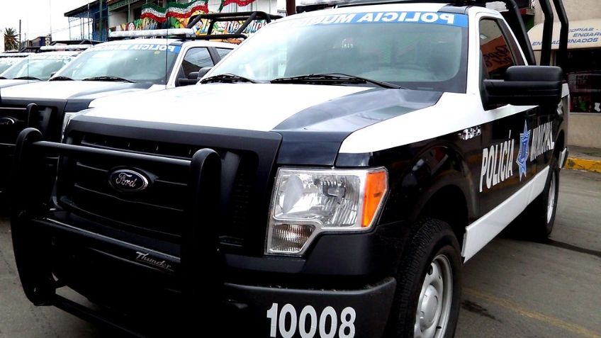 En FUERTE VIDEO exhiben a agentes de la Policía: Propinan brutal golpiza a detenido en Hidalgo