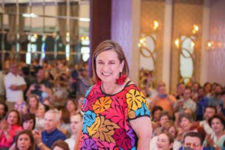 AMLO asegura que Xóchitl Gálvez lo demandó. Foto: Internet