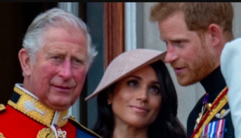 Carlos III querría arreglar las cosas con Harry pero no parece querer saber nada de Meghan Markle