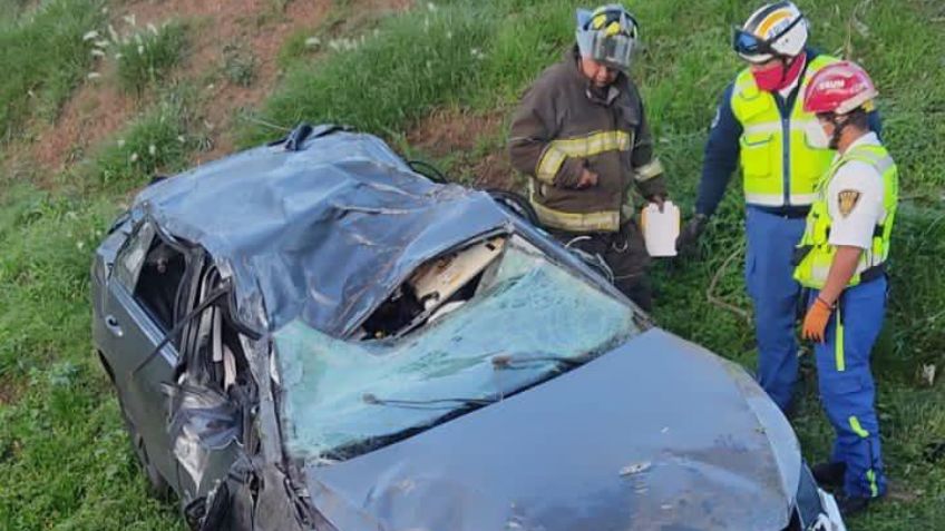 Fatídico accidente: Conductor pierde la vida tras volcadura sobre Periférico en Insurgentes Sur