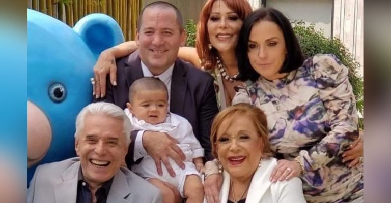 Mayela Laguna da desgarradora noticia de la hospitalización de su hijo