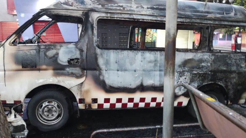 (VIDEO) Terror en Coacalco: Seis moto sicarios incendian unidad de transporte; exigen pago de piso
