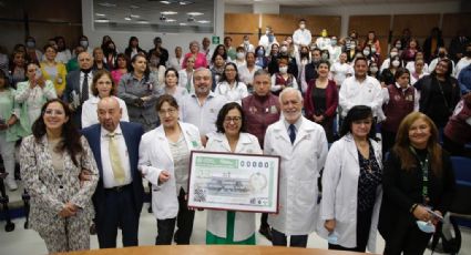 Festejan aniversario del Hospital Rubén Leñero en CDMX con nuevo billete de Lotería
