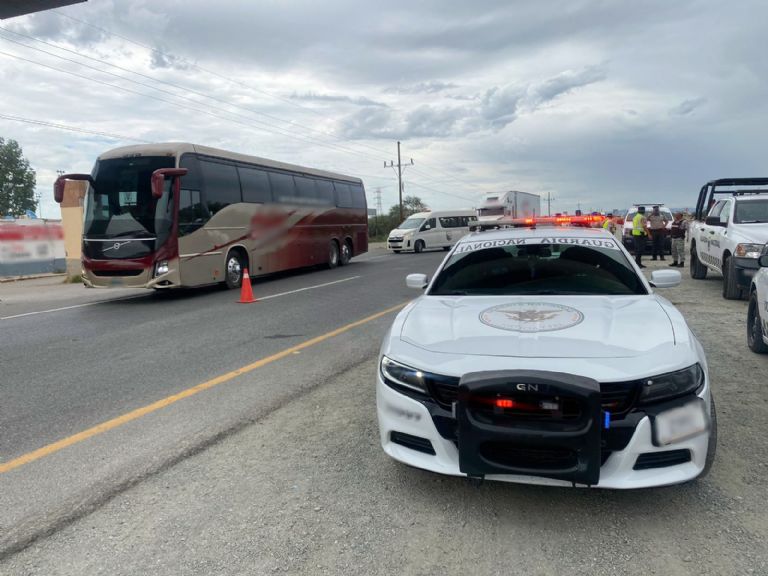 Rescatan a migrantes en Sonora. Foto: Guardia Nacional