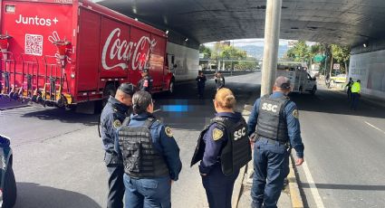 Imágenes fuertes: Abuelita se arroja de un puente vehicular en CDMX, VIDEO se viraliza