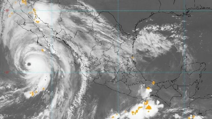 Huracán 'Hilary' es categoría 1, mas Noroeste de Sonora se mantiene en Alerta Naranja