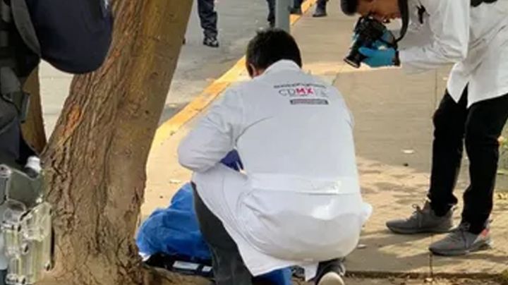 Captan a pareja en VIDEO al abandonar a bebé en la calle; fallece con signos de violencia