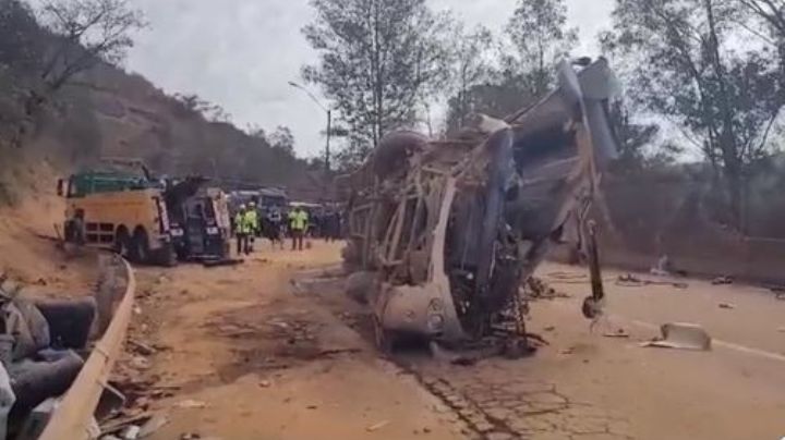 Luto en el futbol: Accidente carretero provoca la muerte de 7 aficionados y varios heridos