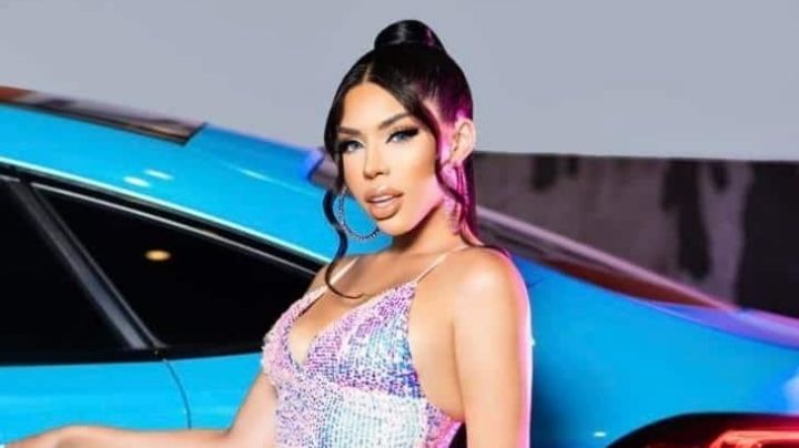 Yeri Mua se ataca al encontrar su camioneta sin placas; ofrece ardiente recompensa