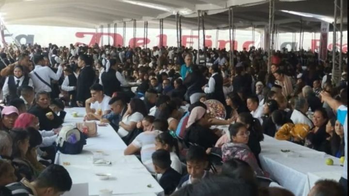 Triunfó el amor: 3 mil parejas se casan en boda comunitaria de Ecatepec; Rifan viajes