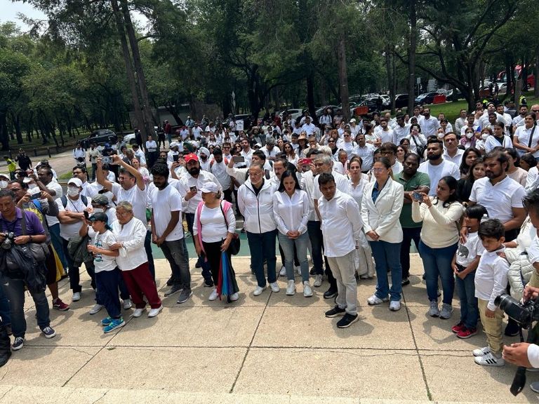 Sandra Cuevas marcha en Reforma