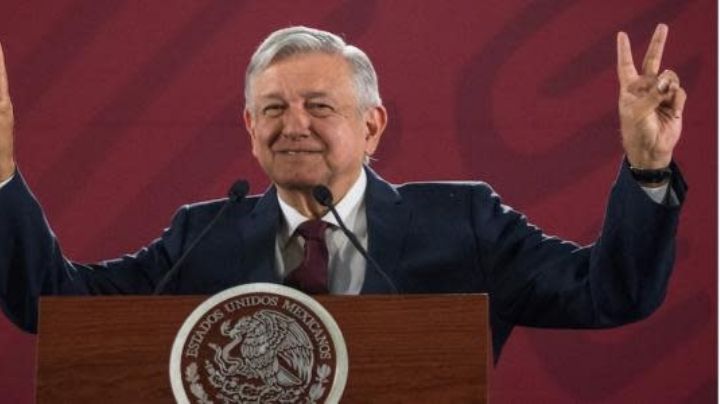 AMLO celebra distribución de libros de la SEP: Llegaron a 30 entidades de México