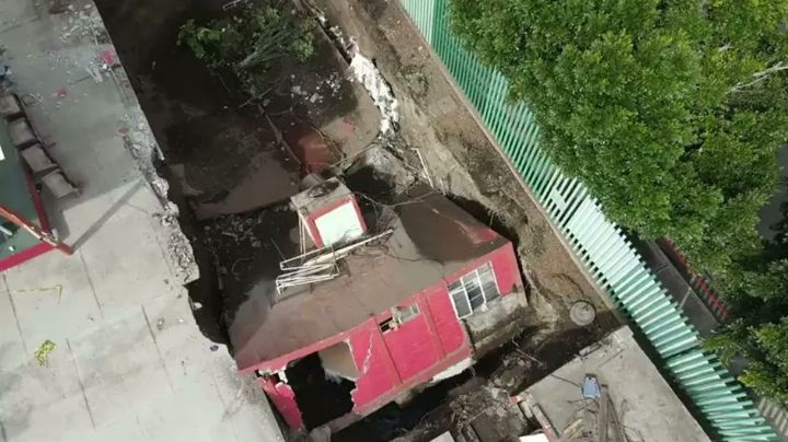 VIDEO: Socavón de la GAM crece y se 'traga' un gimnasio; vecinos exigen actuar de las autoridades