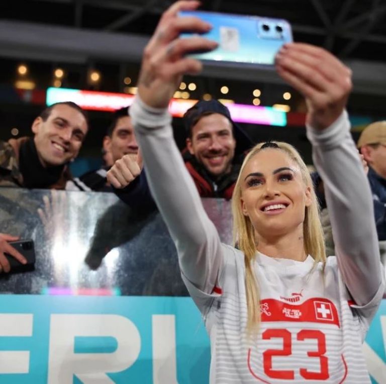 Alisha Lehmann, la futbolista más popular del mundo y que busca eliminar a España en el Mundial