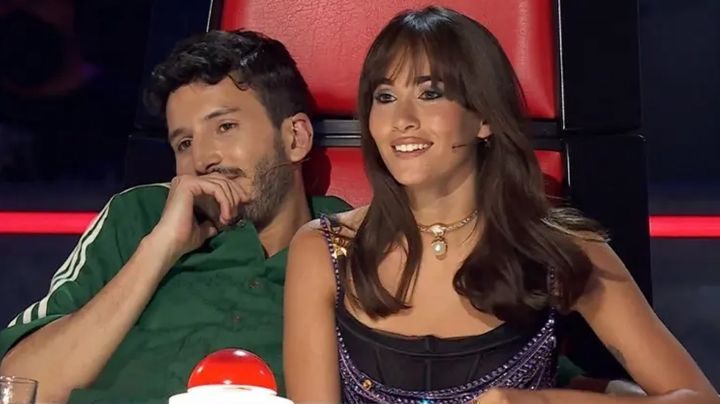 Sebastián Yatra y Aitana protagonizan tremendo beso en yate; esto confirmaría su relación amorosa