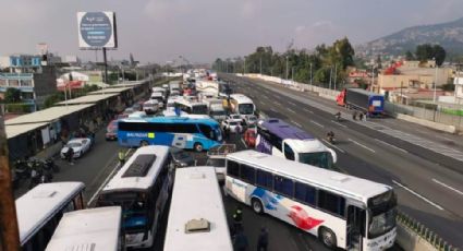 Caos en la México-Pachuca: Transportistas suman más de 7 horas de bloqueo; hay altercados
