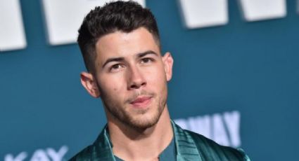 No solo es Anahí, Nick Jonas detiene concierto tras ser bombardeado por los fans