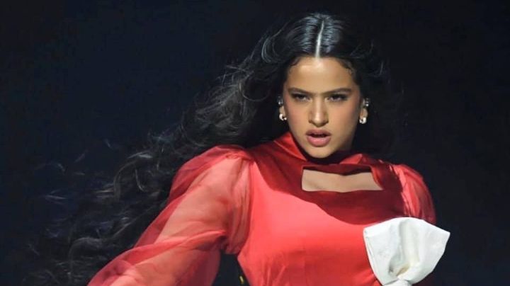 ¿Por tradición? Rosalía 'despide' a su madre como manager; elige al de Shakira en su lugar