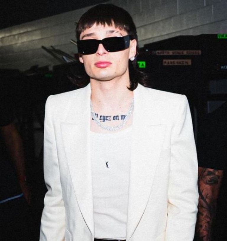 Peso Pluma tendría agentes de la CIA cuidándolo