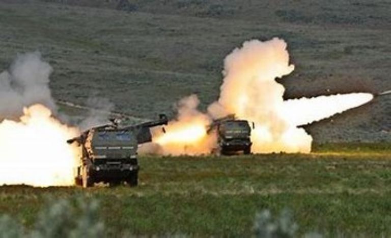 Conflicto en Crimea, evacúan a la población