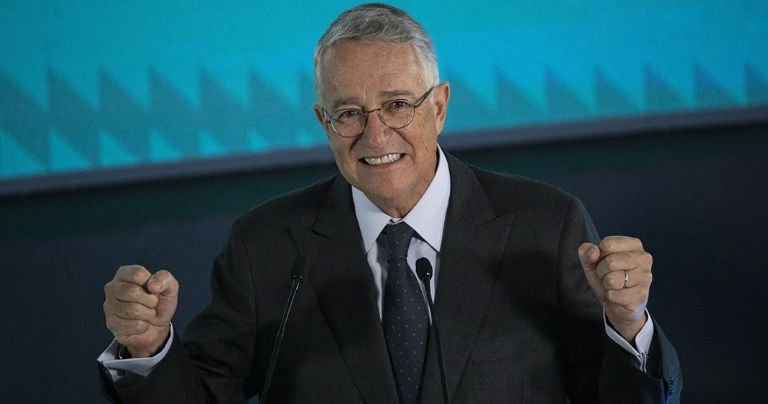 Ricardo Salinas responde a imputaciones de Afore Azteca: "Al lado de estos ratas cualquiera es un niño"