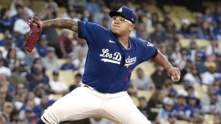 Julio Urías acusado de violencia doméstica