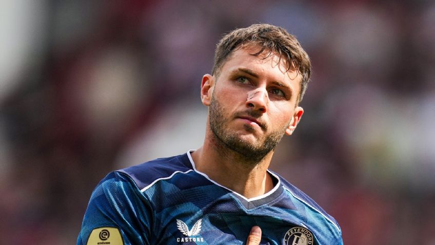 Santiago Giménez se luce con otro doblete en Feyenoord pero enciende las alarmas por lesión