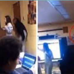 (VIDEO) Violencia en EU: Estudiante enfurecida lanza silla de metal a su maestra