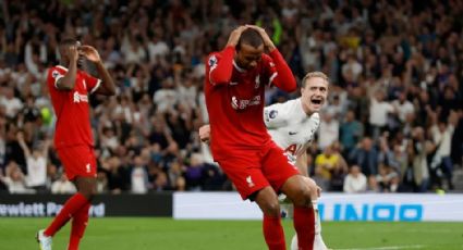 Árbitros de la Premier League admiten error en jugada que pudo evitar derrota del Liverpool