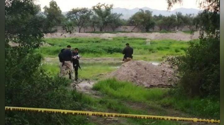 Localizan cuerpo de hombre con signos de tortura a la orilla de una brecha en Guanajuato